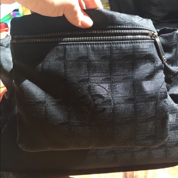 ⭐️ 🌴Chanel New Travel Line Tote - Picture 3 of 8